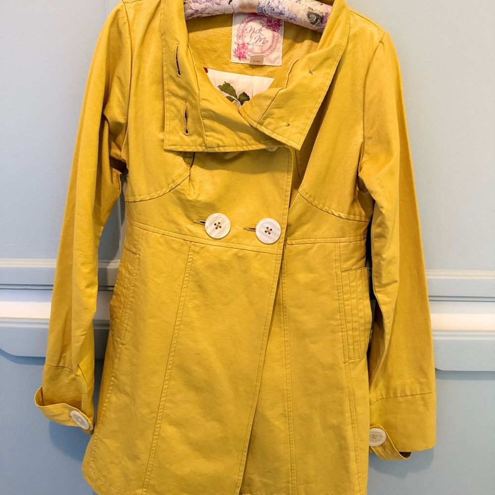 Yellow Double-Breasted Coat with White Buttons - Picture 3 of 4